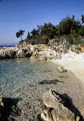 La baia di Skinos